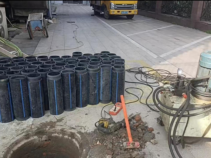 曲松PE置换管厂家 DN315置换管 非开挖管短管置换